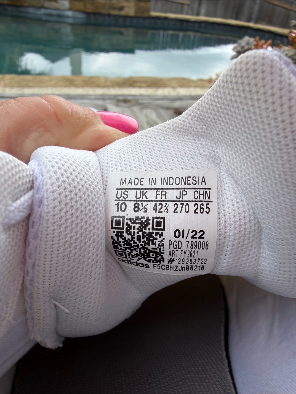 adidas Women's Lightweight Sneakers - Picture 9 of 11
